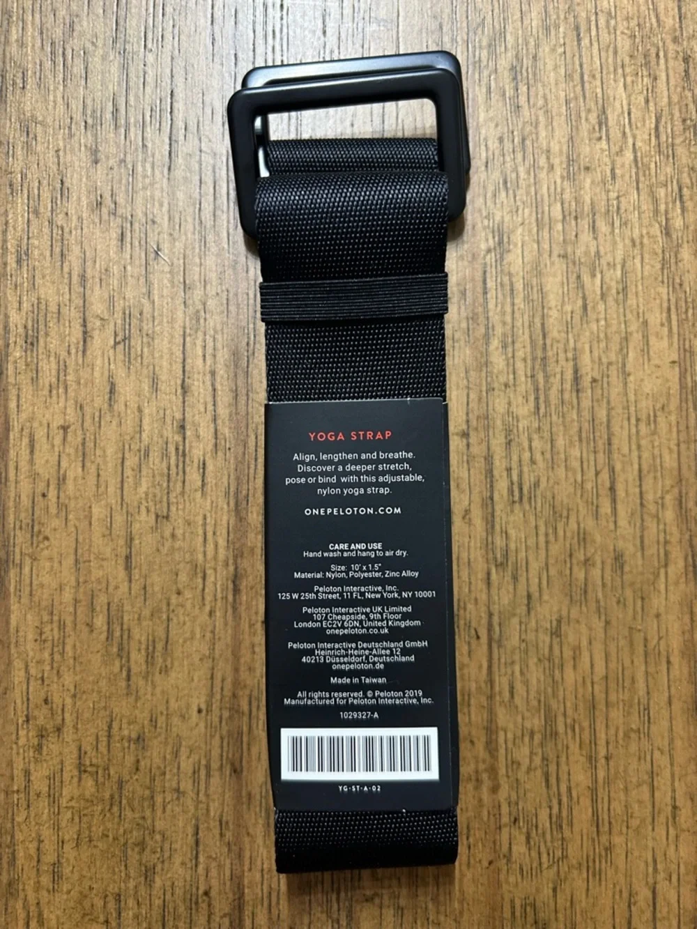 NWT Peloton Adjustable Nylon Black Yoga Strap - Picture 2 of 2